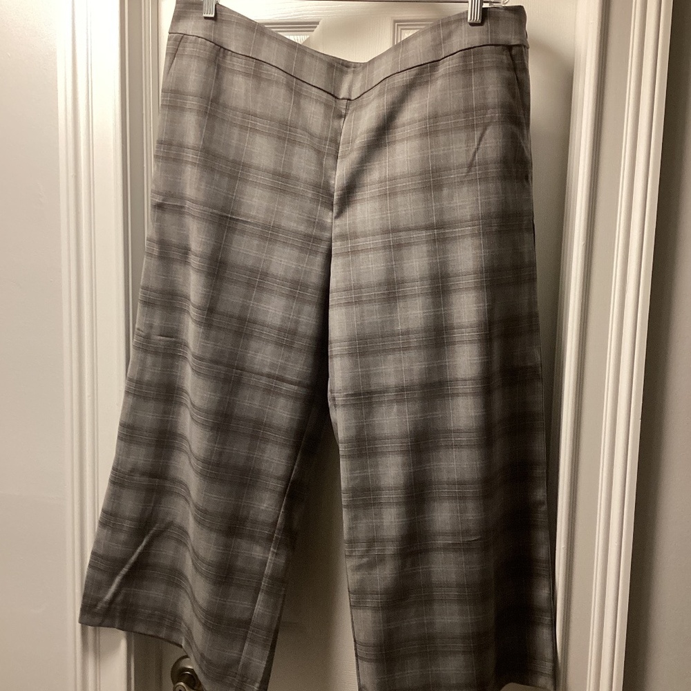 Wide leg cropped pant